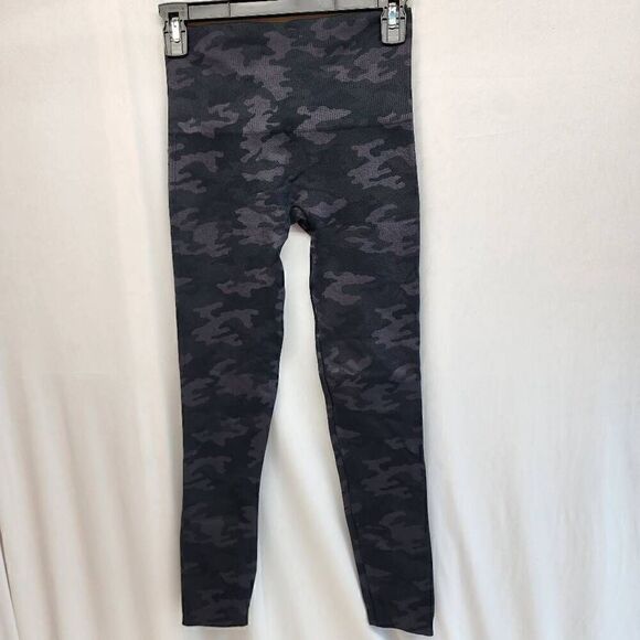 SPANX Size Medium Look at Me Now Grey Camo Leggings Seamless h4 - Picture 2 of 9
